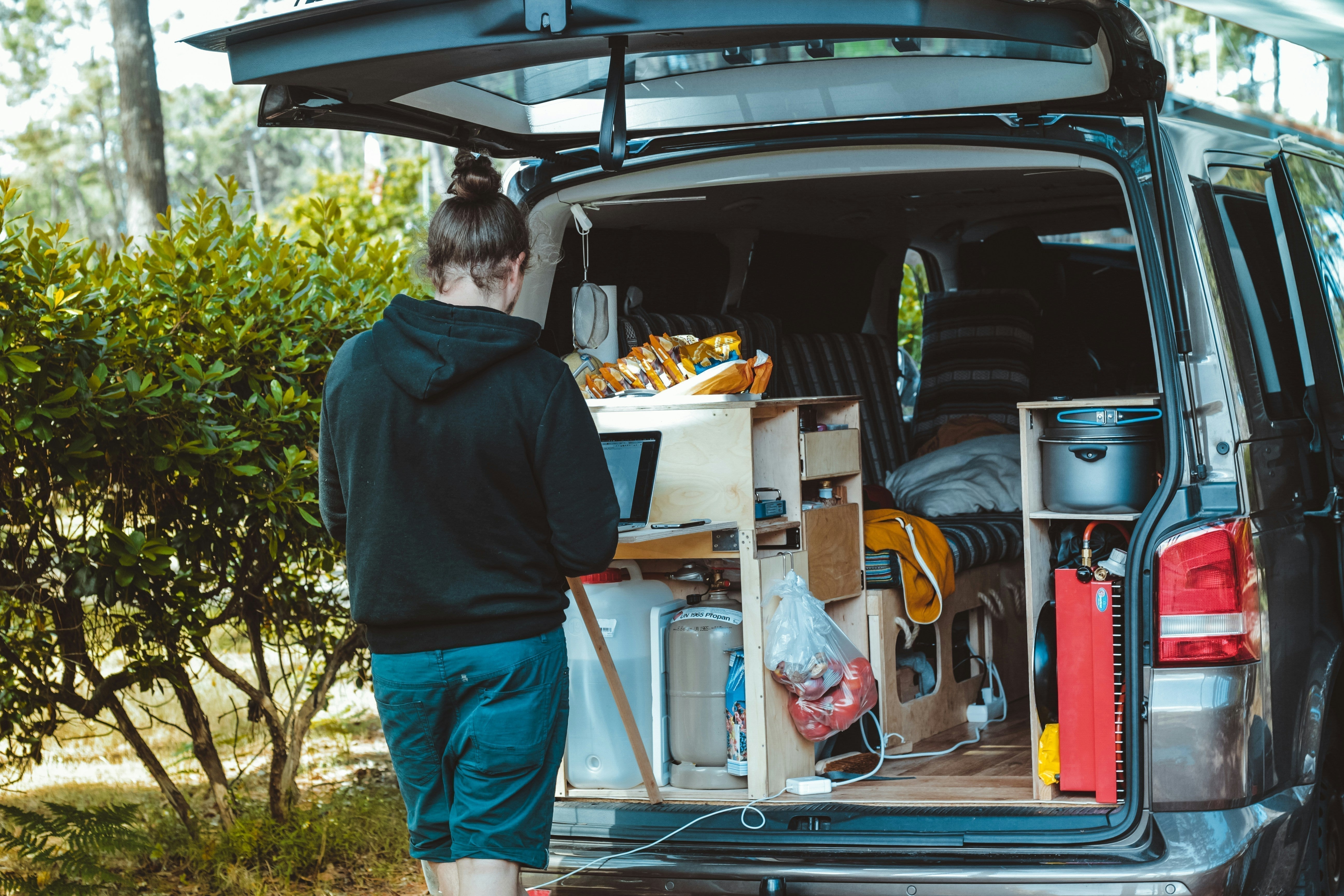 5 Essential Tips for Maintaining Your Motorhome Leisure Battery
